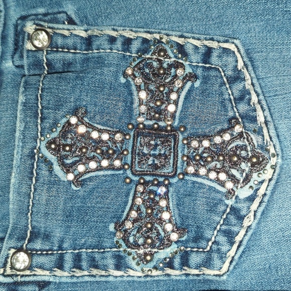 Miss Me Cross Light Wash Boot Cut Jeans - Picture 4 of 8